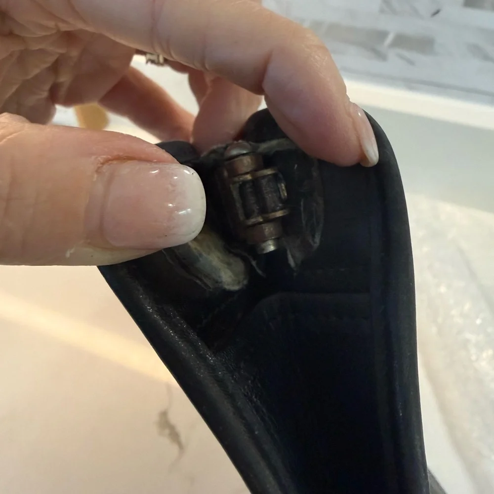 CHANEL Black Vintage Quilted Clutch with Gold 24k Logo - Picture 16 of 16